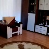 Piata Giulesti, inchiriez camere la curte